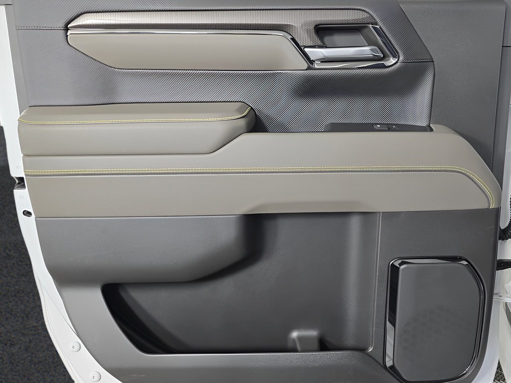 2024 Chevrolet Silverado 1500 ZR2 - Photo 33