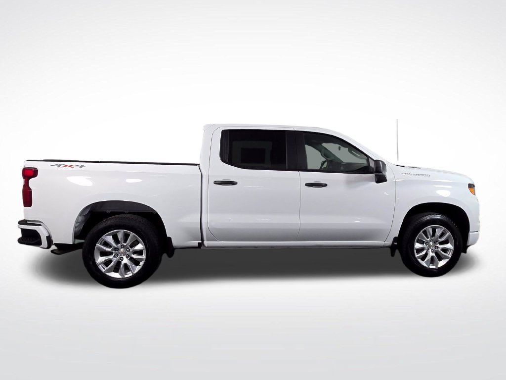 2025 Chevrolet Silverado 1500 Custom - Photo 10
