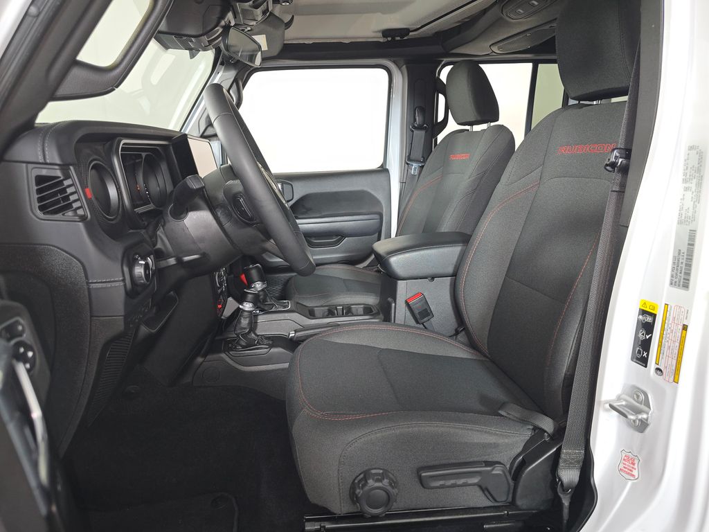 2025 Jeep Wrangler 4-Door Rubicon - Photo 11