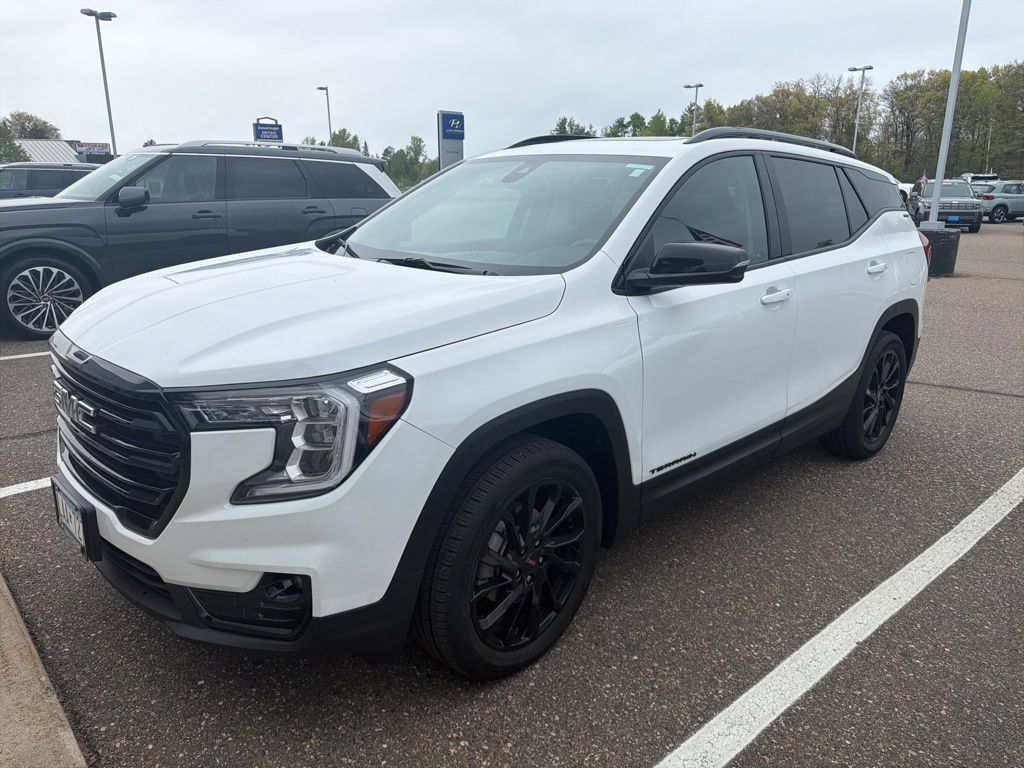 2023 GMC Terrain SLT AWD's photo
