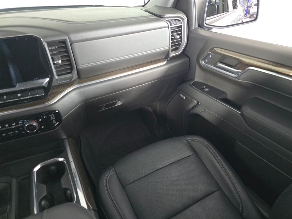 2023 Chevrolet Silverado 1500 RST - Photo 20