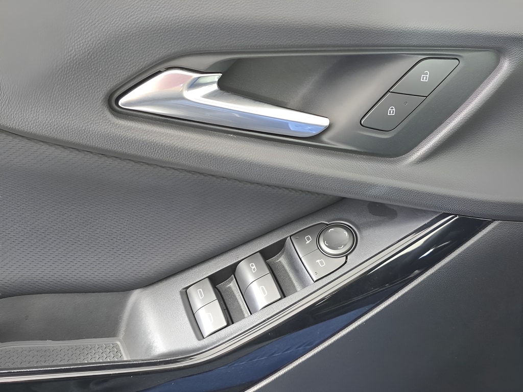 2026 Chevrolet Equinox LT - Photo 33