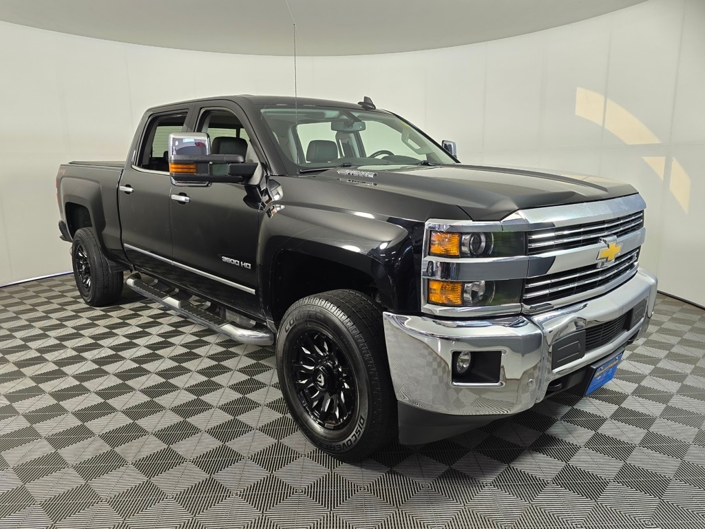 Used 2016 Chevrolet Silverado 3500HD LTZ with VIN 1GC4K0C80GF263593 for sale in Baxter, Minnesota