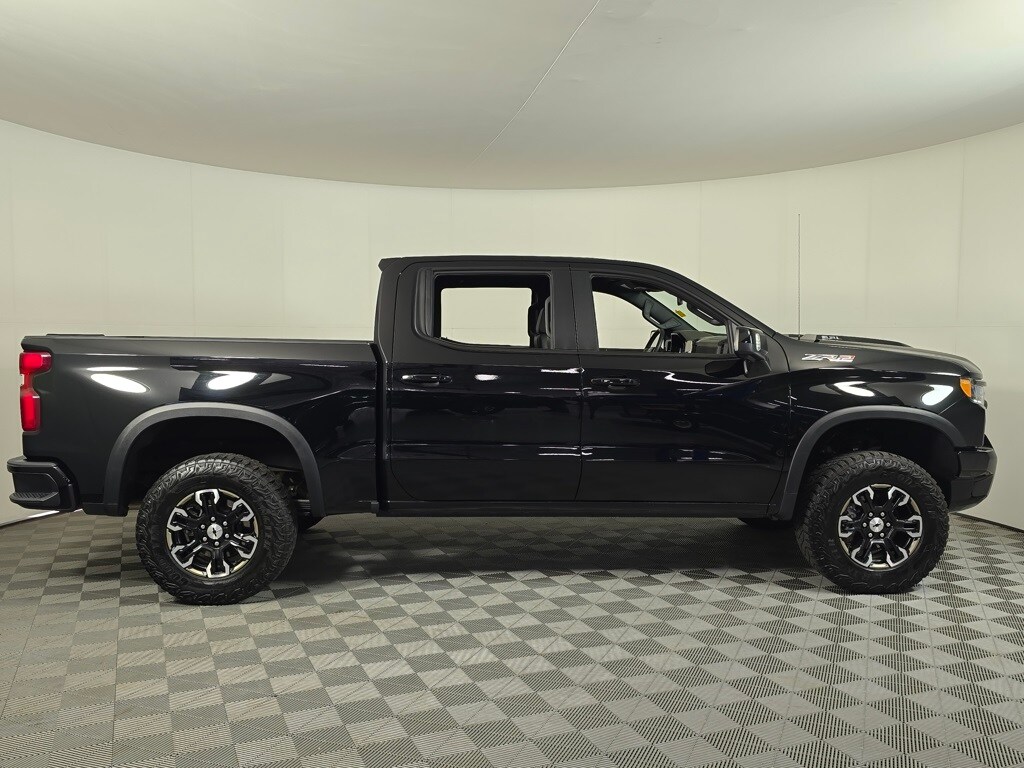 2023 Chevrolet Silverado 1500 ZR2 photo 2