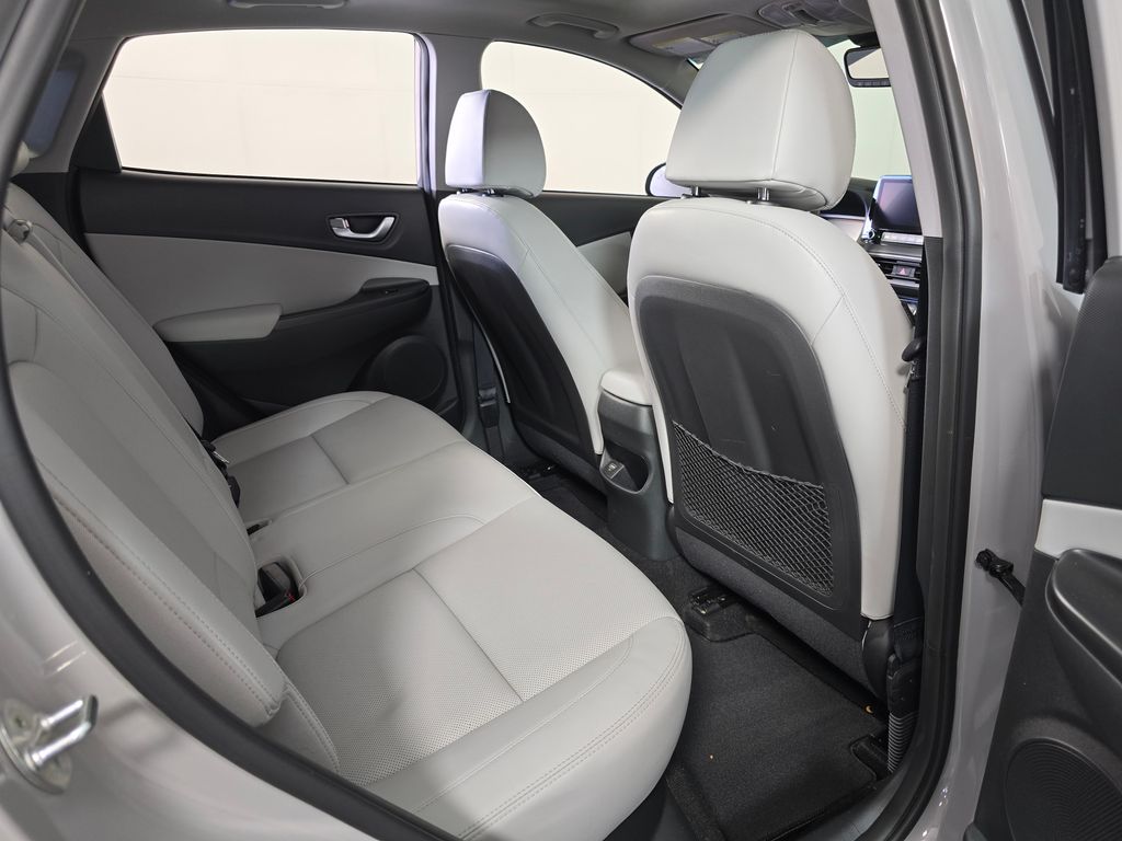 2022 Hyundai Kona Limited - Photo 17