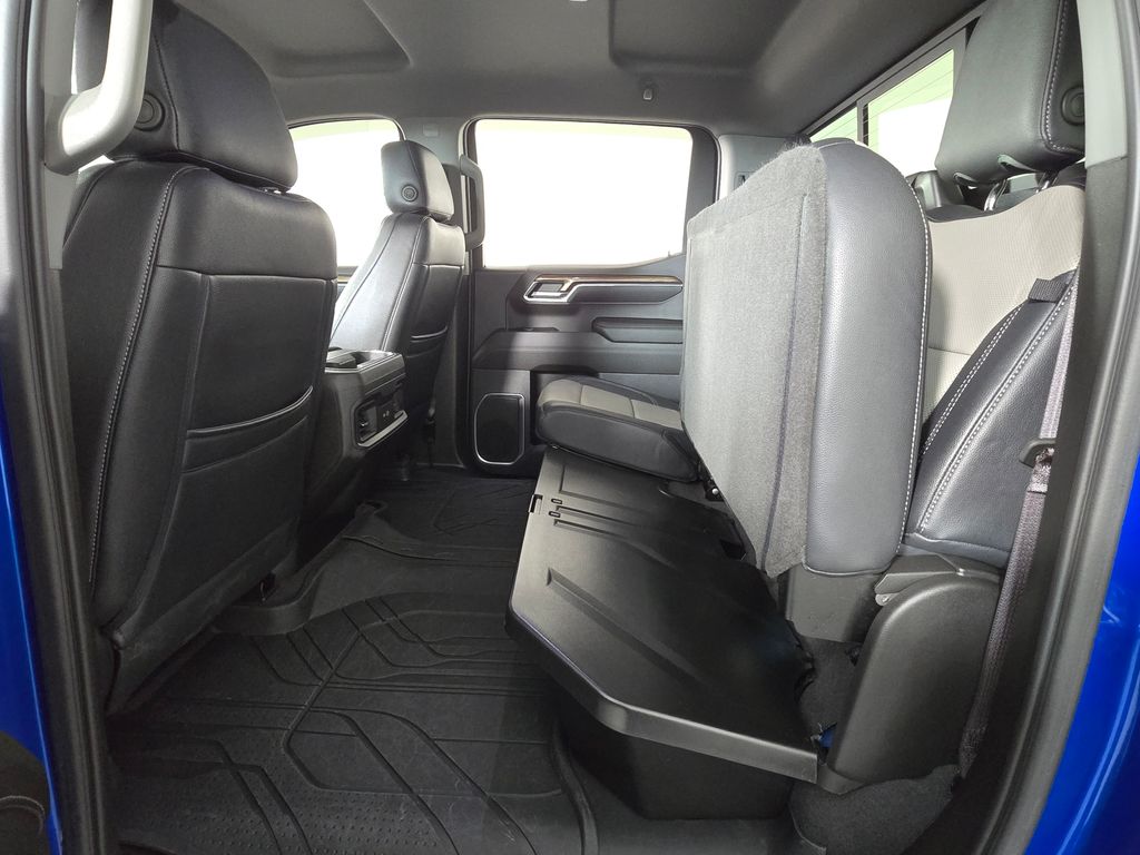 2023 Chevrolet Silverado 1500 RST - Photo 18