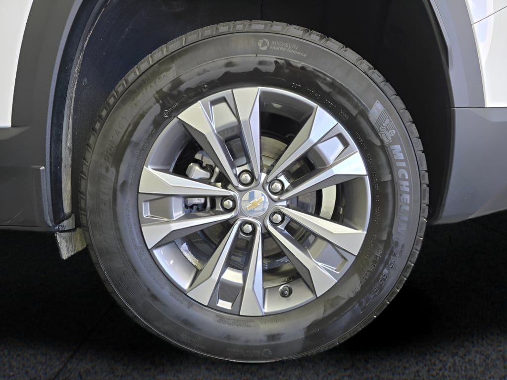 2026 Chevrolet Equinox LT - Photo 38