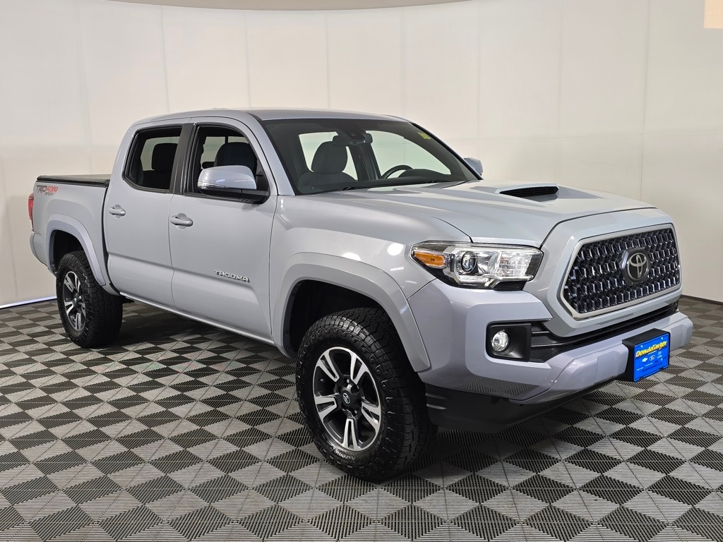 Used 2019 Toyota Tacoma TRD Sport with VIN 3TMCZ5AN6KM269789 for sale in Baxter, Minnesota