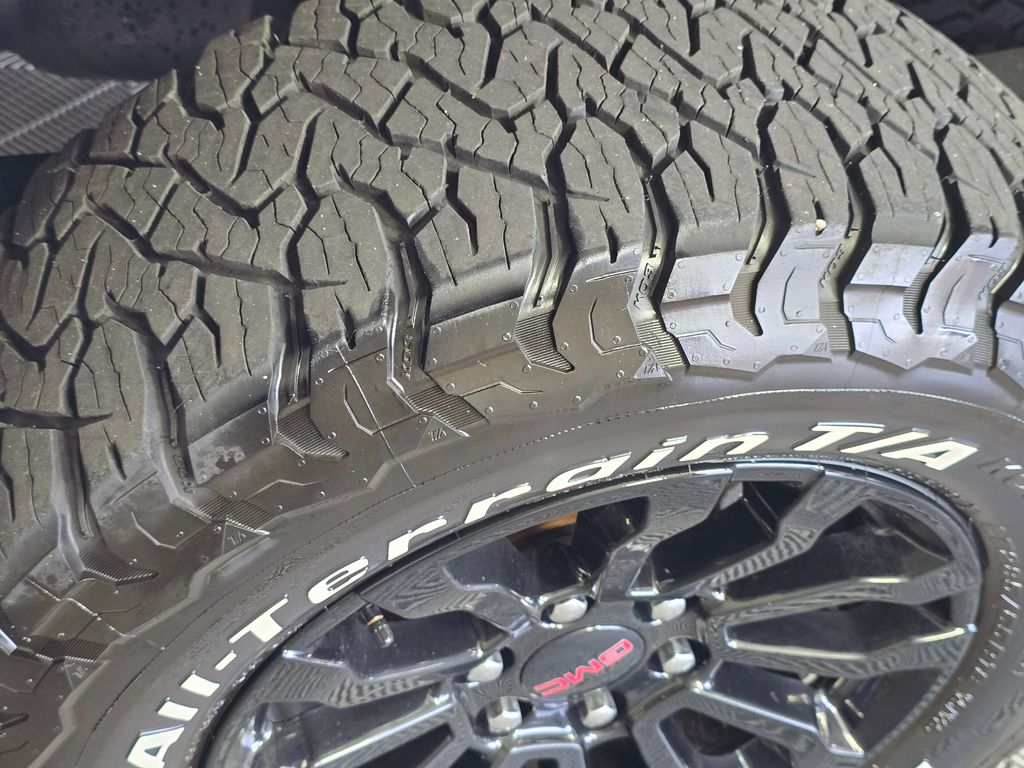 2022 GMC Sierra 1500 AT4X - Photo 38