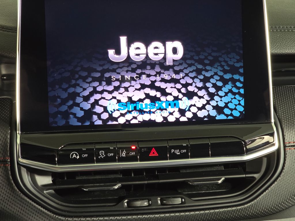 2025 Jeep Compass Trailhawk - Photo 30