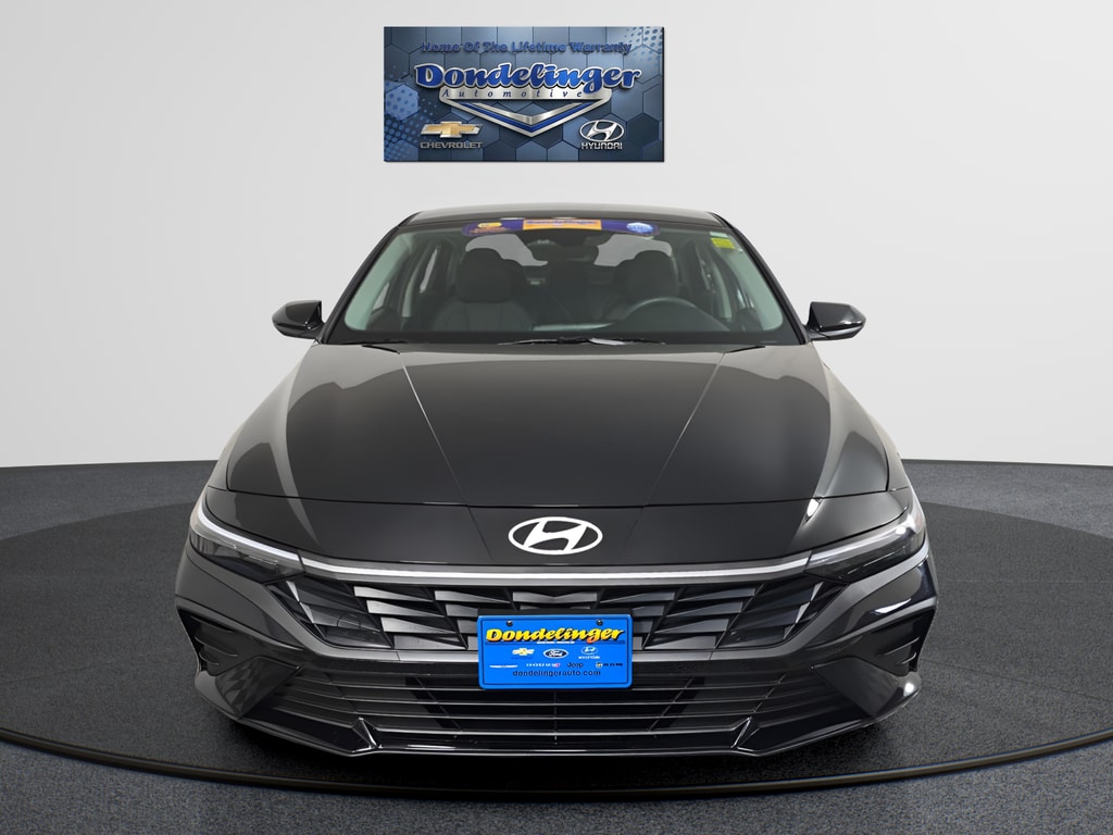 Used 2025 Hyundai Elantra SE with VIN KMHLL4DG2SU898076 for sale in Baxter, Minnesota