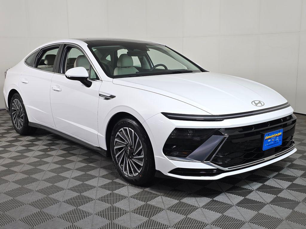 2026 Hyundai Sonata Hybrid SEL's photo