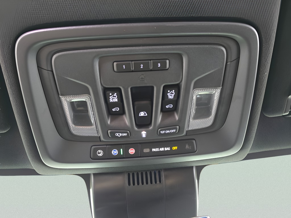 2025 Chevrolet Silverado 2500HD High Country - Photo 29