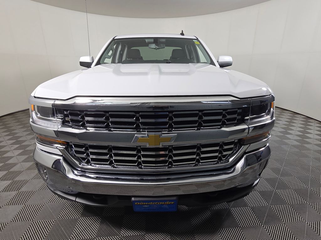 Used 2017 Chevrolet Silverado 1500 LT with VIN 1GCVKREC1HZ182922 for sale in Baxter, Minnesota