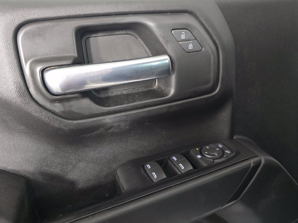 2025 Chevrolet Silverado 1500 Custom - Photo 33