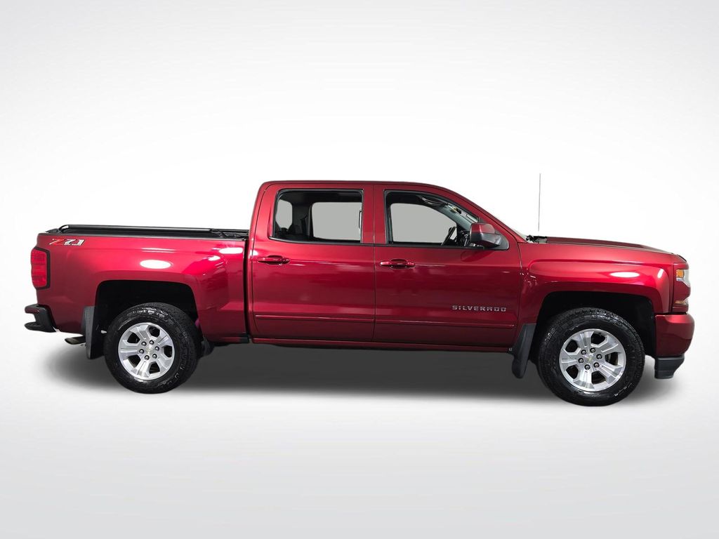 2018 Chevrolet Silverado 1500 LT - Photo 9