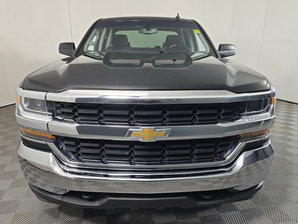 Used 2018 Chevrolet Silverado 1500 LT with VIN 1GCVKREC0JZ123320 for sale in Baxter, Minnesota