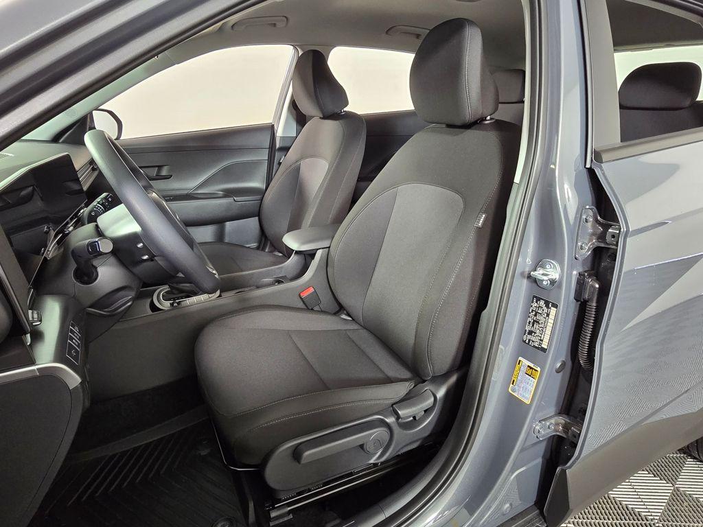 2026 Hyundai Kona SE - Photo 10