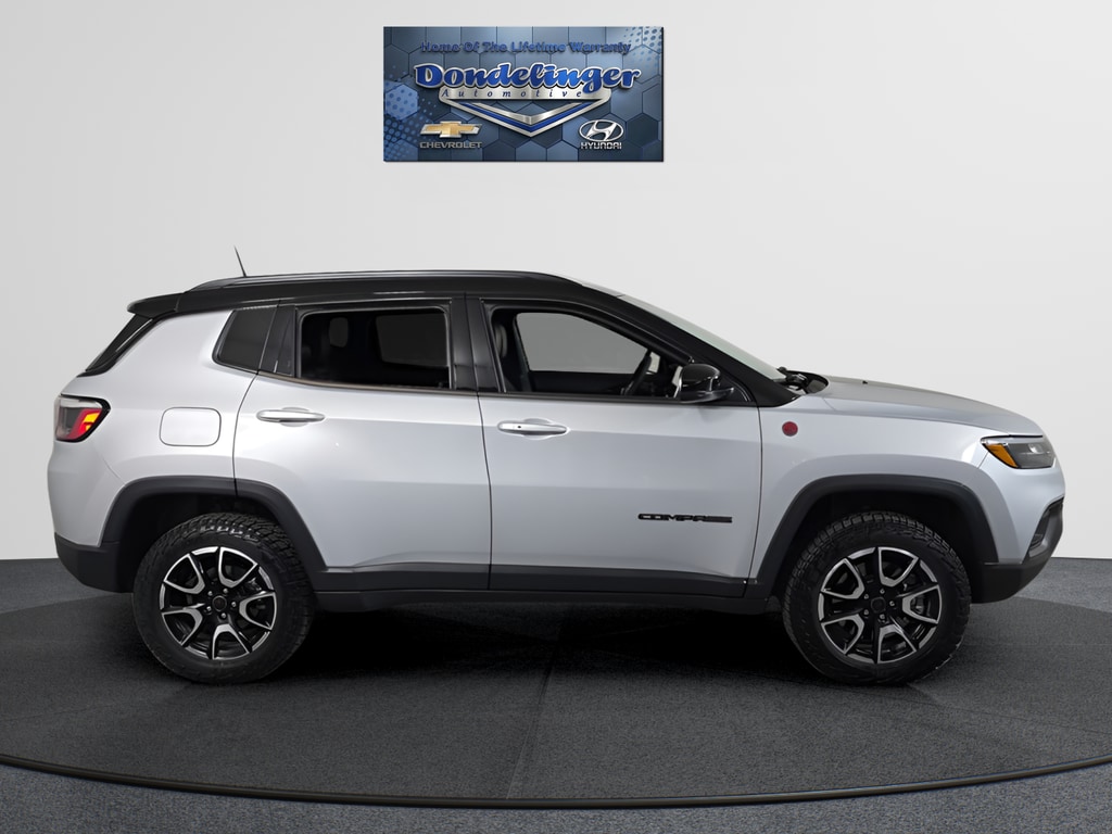 2025 Jeep Compass Trailhawk - Photo 8