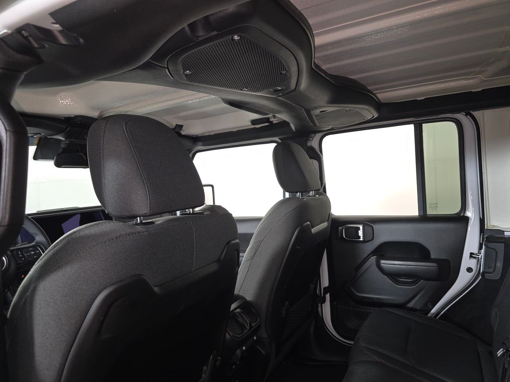 2025 Jeep Wrangler 4-Door Rubicon - Photo 14