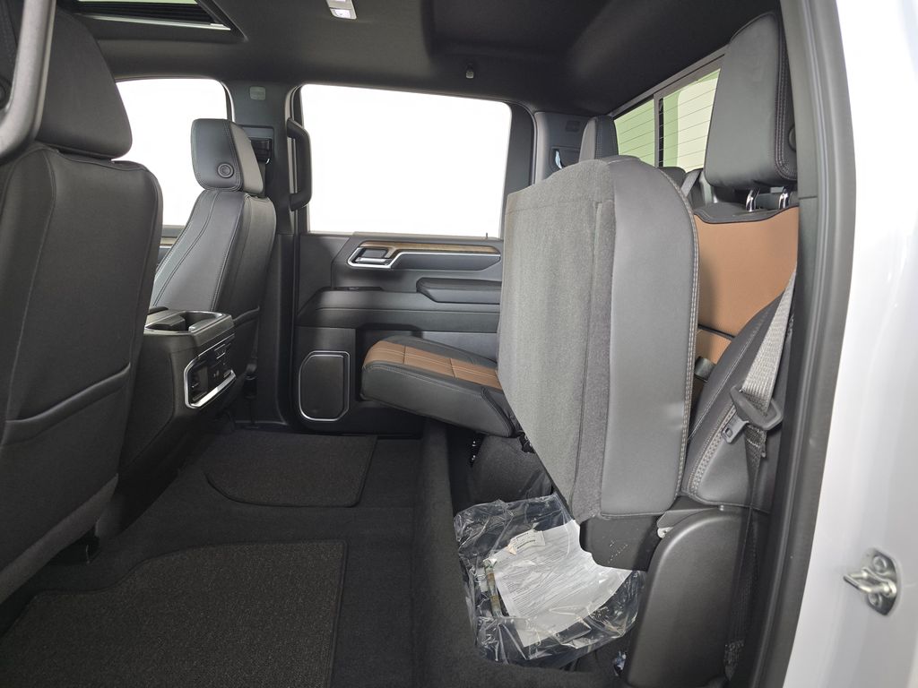 2025 Chevrolet Silverado 2500HD High Country - Photo 16