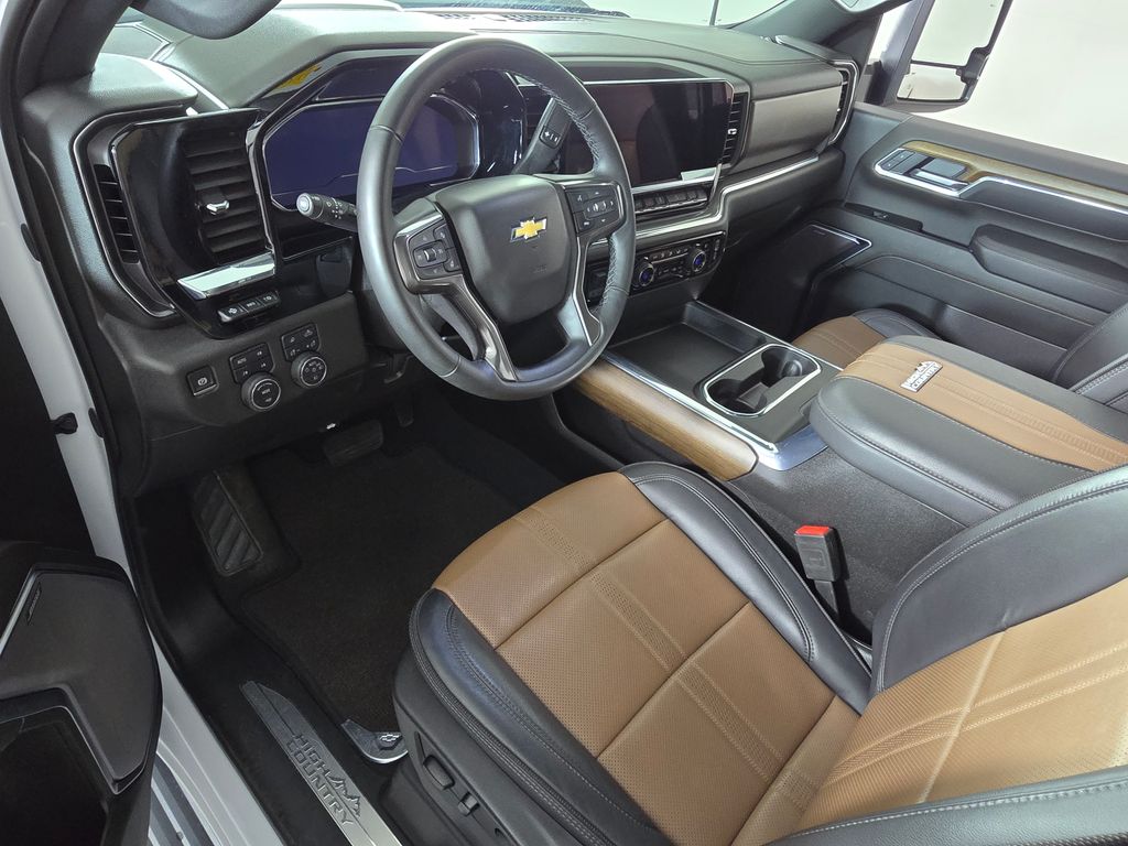 2025 Chevrolet Silverado 2500HD High Country - Photo 10