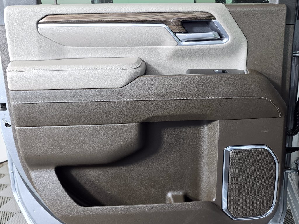 2025 Chevrolet Silverado 3500HD LT - Photo 33