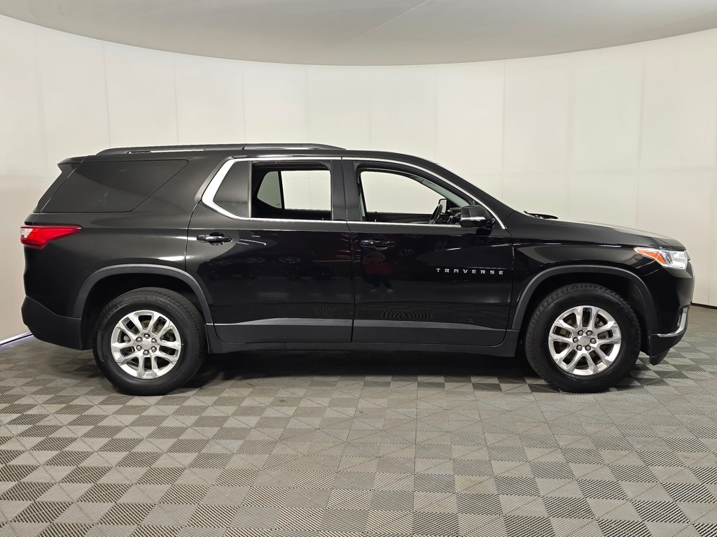 Used 2019 Chevrolet Traverse 3LT with VIN 1GNEVHKW9KJ257640 for sale in Baxter, Minnesota