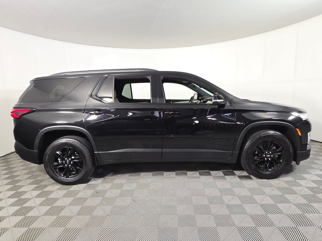 2023 Chevrolet Traverse LS - Photo 8