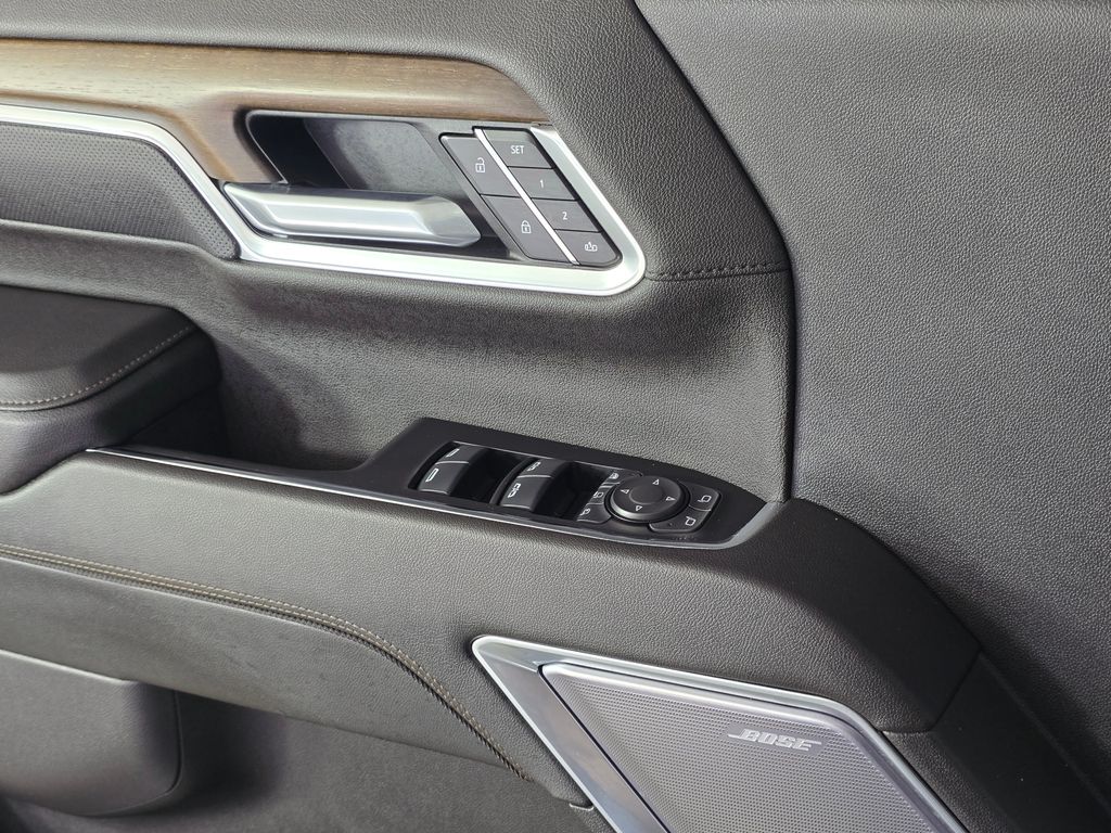 2025 Chevrolet Silverado 2500HD High Country - Photo 30