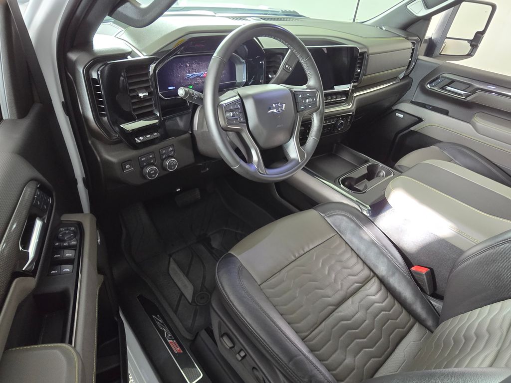 2024 Chevrolet Silverado 2500HD ZR2 - Photo 11