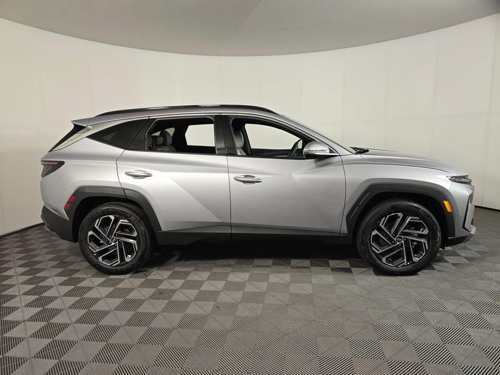 New 2026 Hyundai Tucson Hybrid Limited SUV