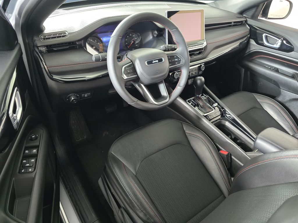 2025 Jeep Compass Trailhawk - Photo 10