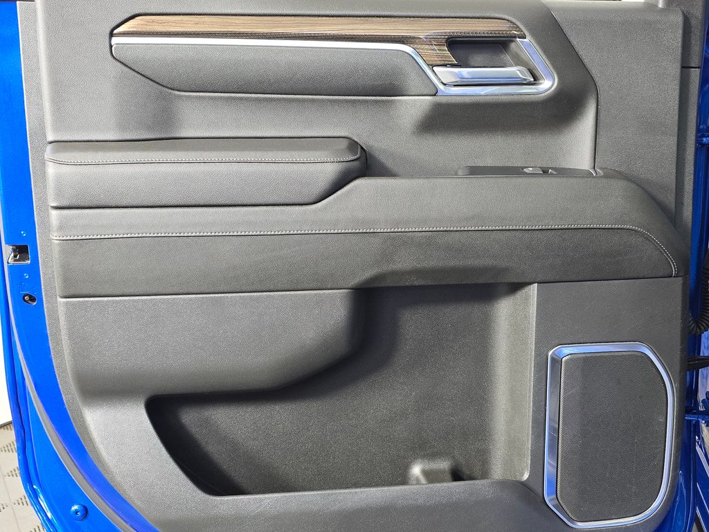 2023 Chevrolet Silverado 1500 RST - Photo 38
