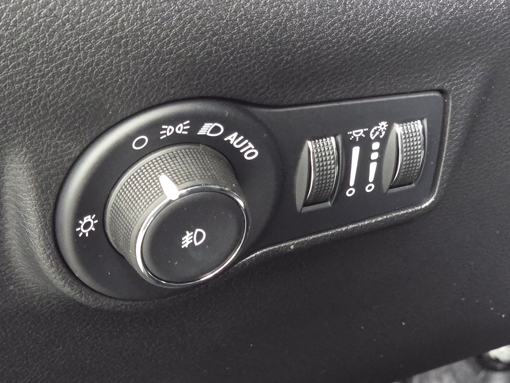 2025 Jeep Compass Trailhawk - Photo 23