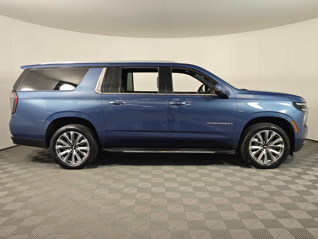 Used 2025 Chevrolet Suburban High Country with VIN 1GNS6GRL1SR123521 for sale in Baxter, Minnesota