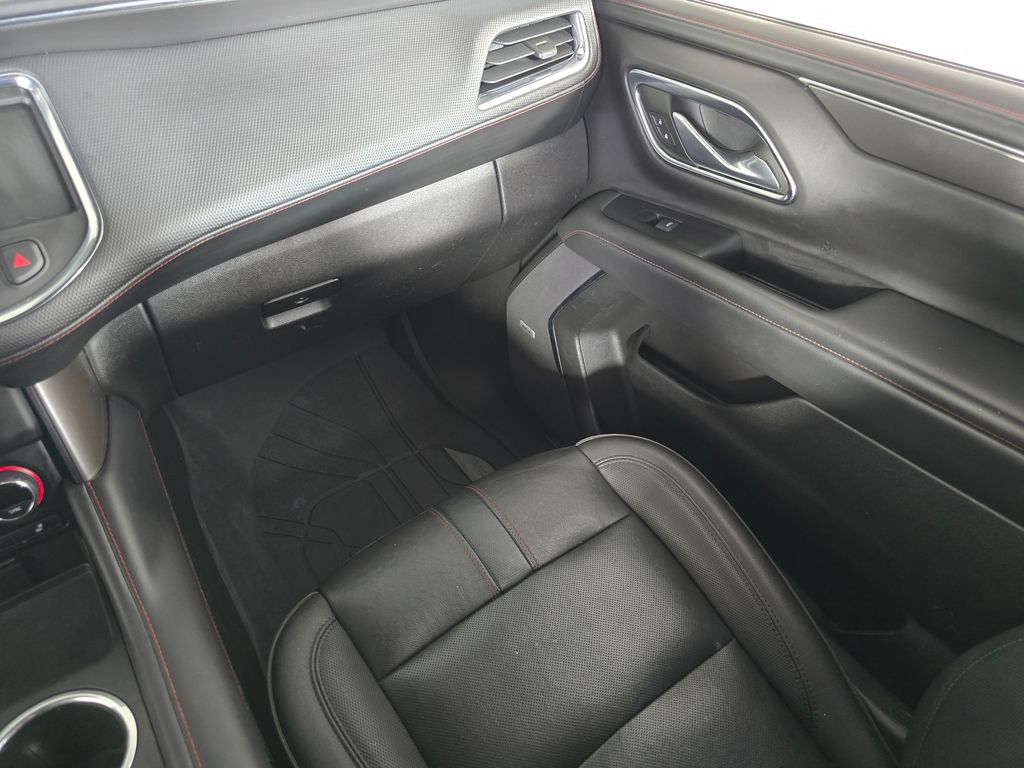 2022 Chevrolet Suburban RST - Photo 22