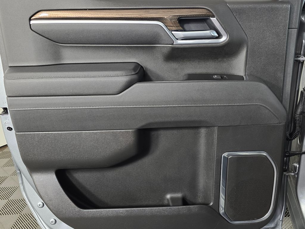 2026 Chevrolet Silverado 1500 RST - Photo 37