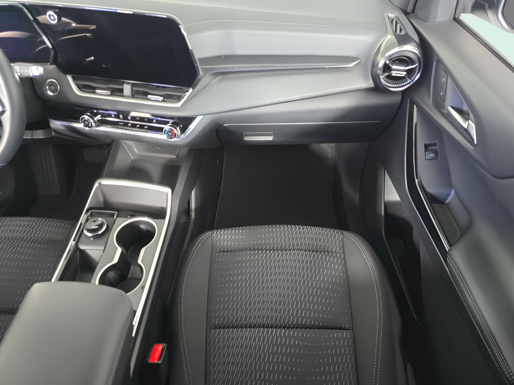 2026 Chevrolet Equinox LT - Photo 22