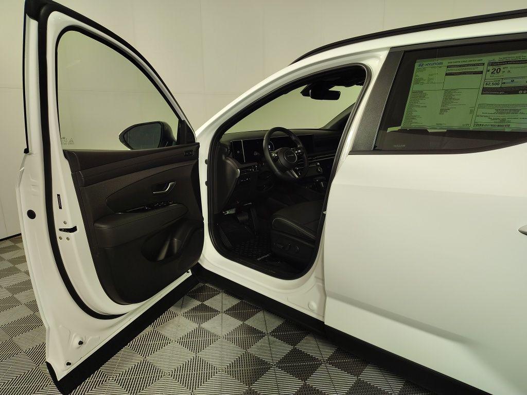 2026 Hyundai Santa Cruz Limited - Photo 12