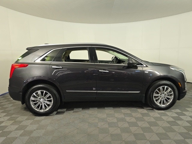 Used 2017 Cadillac XT5 Luxury with VIN 1GYKNDRS2HZ262870 for sale in Baxter, Minnesota