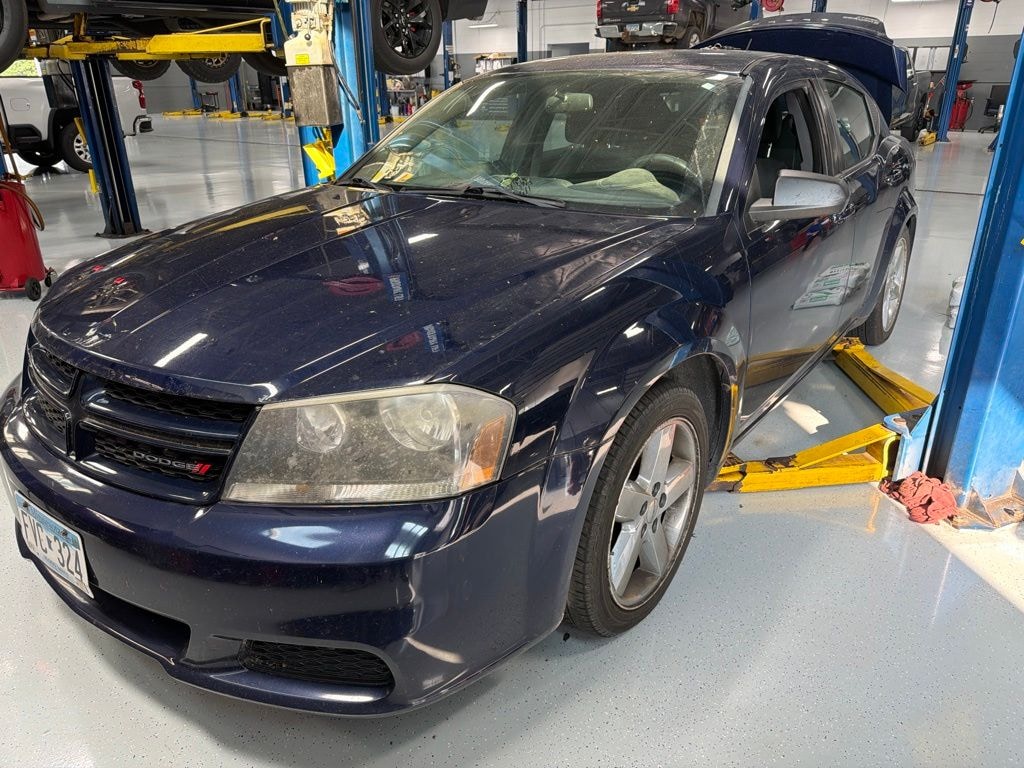 Used 2014 Dodge Avenger SE Sedan