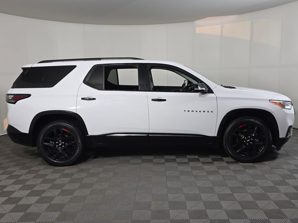 Used 2020 Chevrolet Traverse Premier with VIN 1GNEVKKW1LJ106550 for sale in Baxter, Minnesota