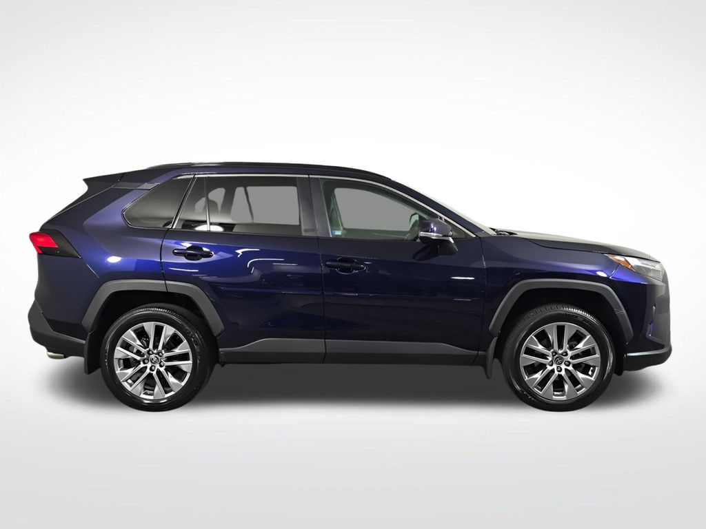 2024 Toyota RAV4 XLE Premium - Photo 9