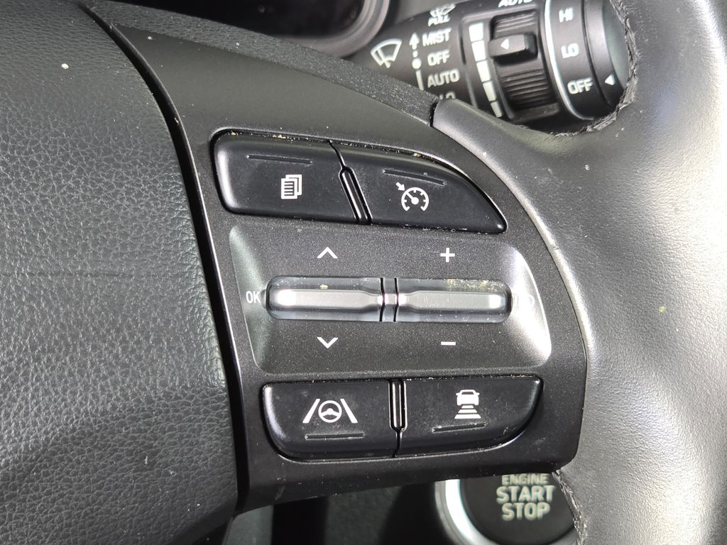 2022 Hyundai Kona Limited - Photo 24