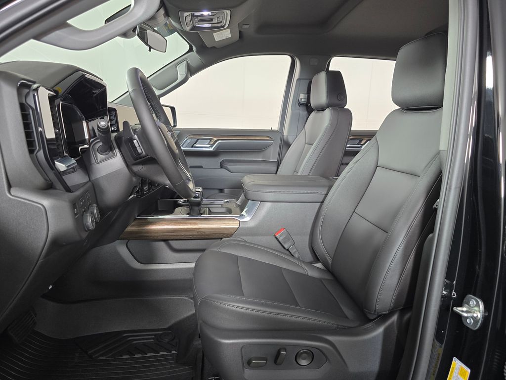 2026 Chevrolet Silverado 1500 LT Trail Boss - Photo 11