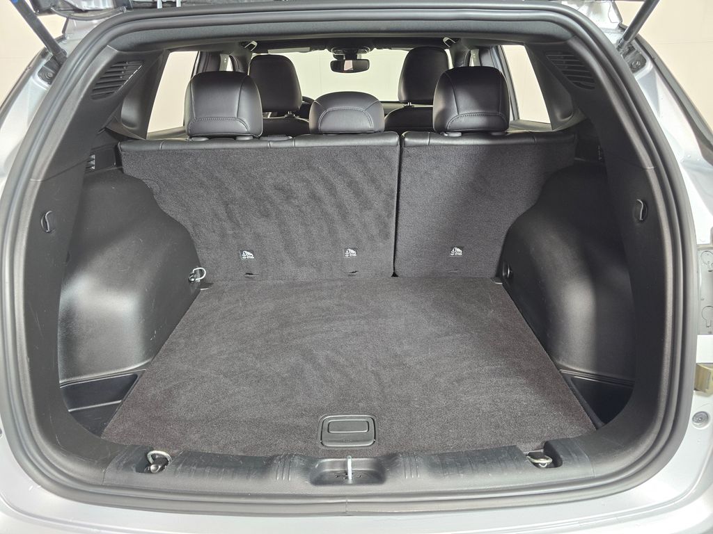 2025 Jeep Compass Trailhawk - Photo 16