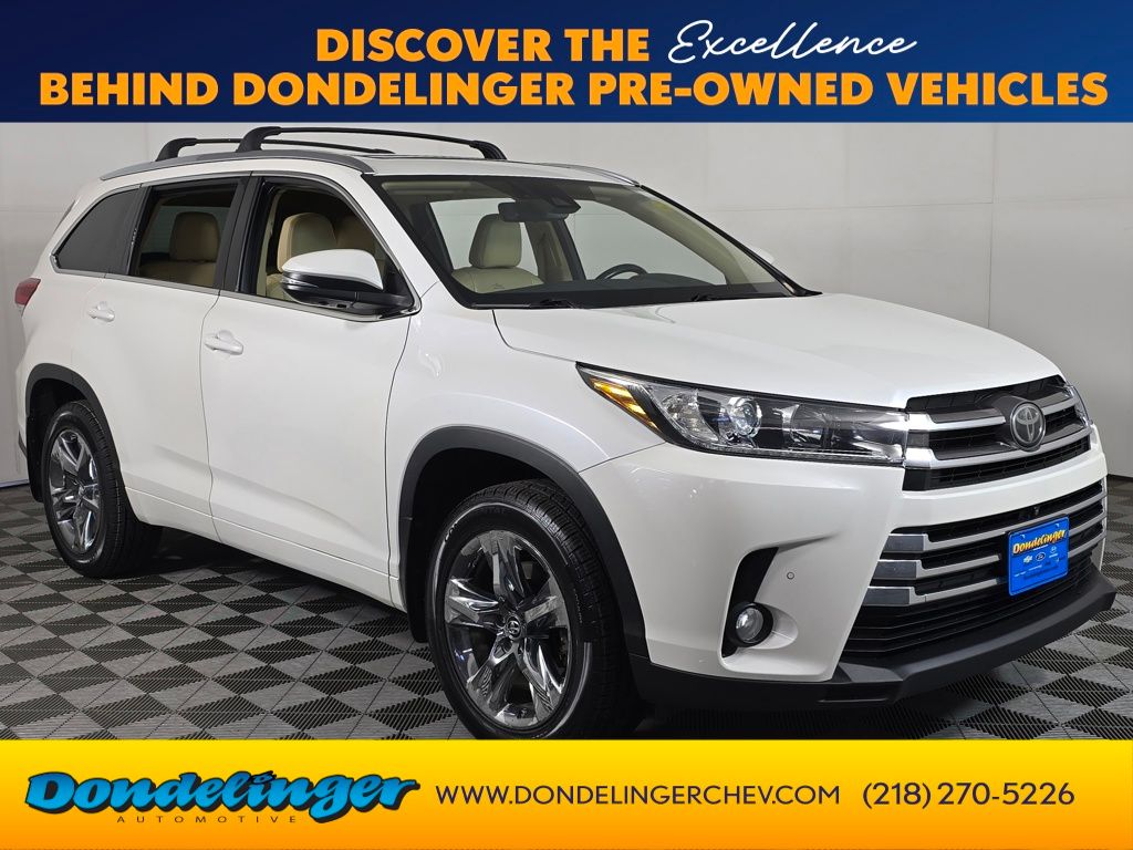 2018 Toyota Highlander Limited Platinum's photo