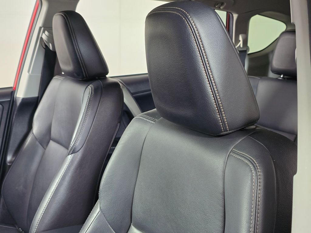 2015 Toyota RAV4 Limited - Photo 15