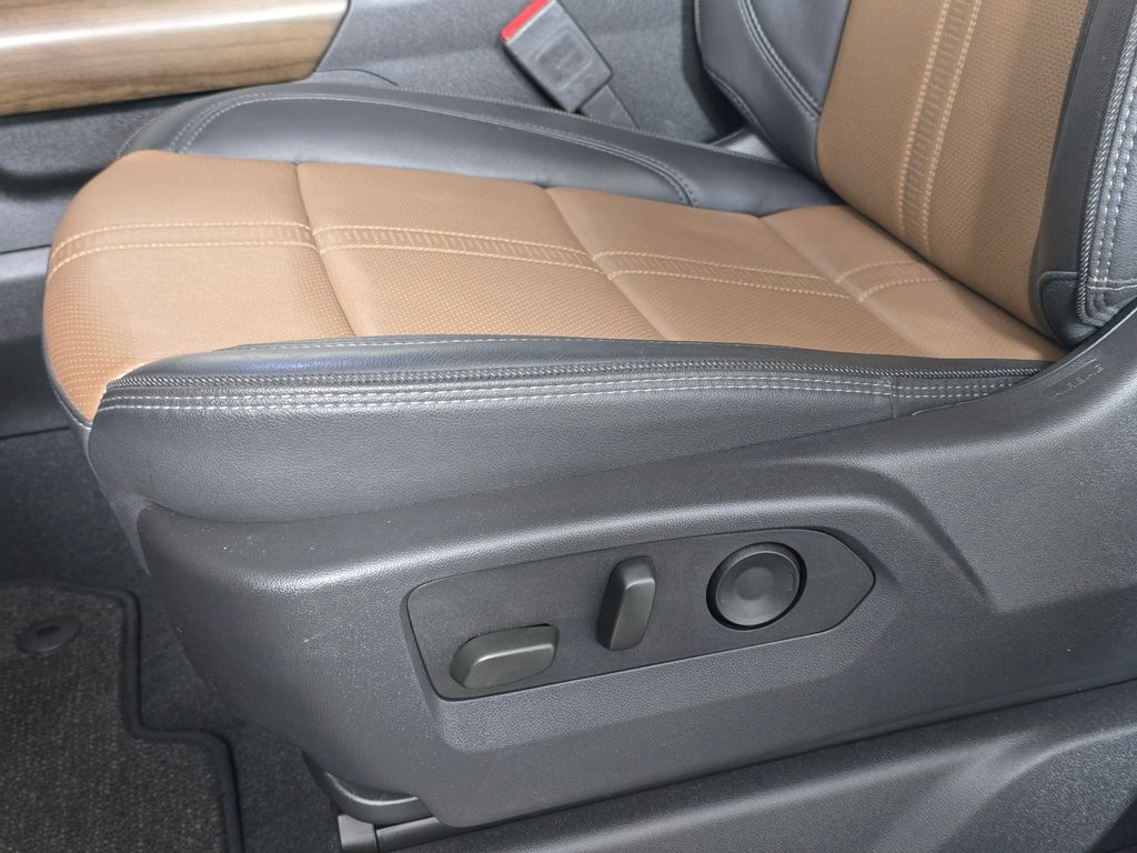 2025 Chevrolet Silverado 2500HD High Country - Photo 12
